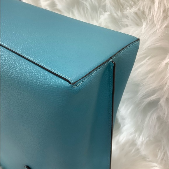 NWT! 🦋 COACH LEATHER MOLLIE TOTE - Picture 8 of 16